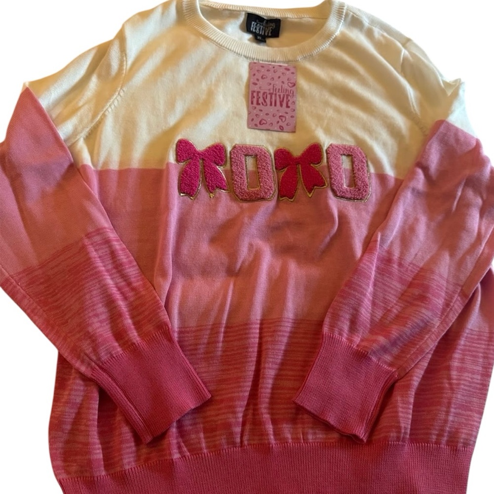 NWT Feeling Festive Pink Ombré Bow XOXO Sweater
